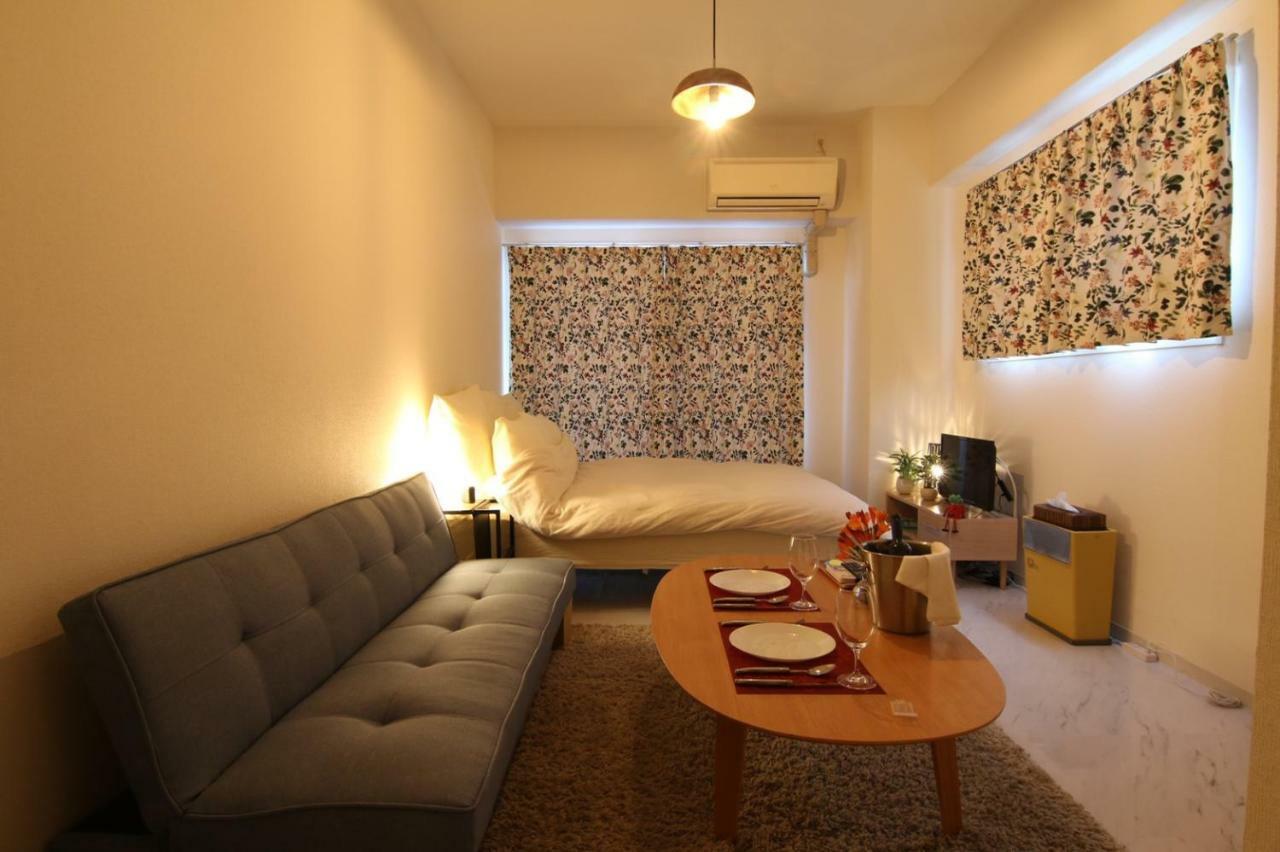 Cozy Naniwa *